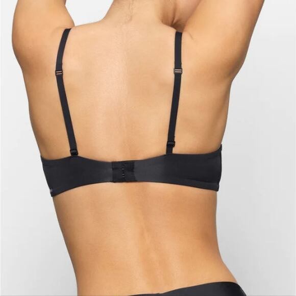 NEW Skims Black Onyx Wireless Lightly Lined Bra - Picture 9 of 11